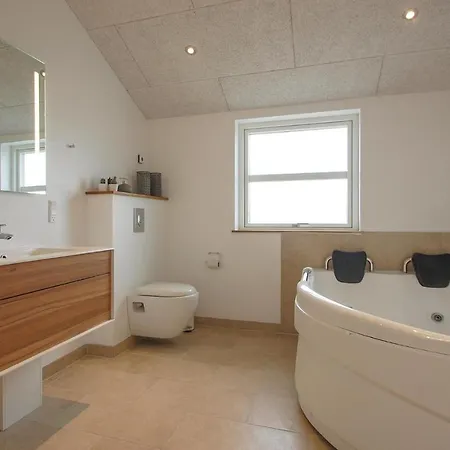 Four-bedroom In Haderslev 度假居 哈泽斯莱乌