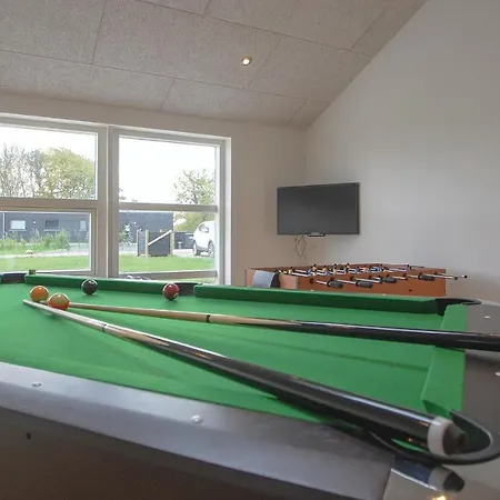 Vakantiehuis Four-bedroom In Haderslev