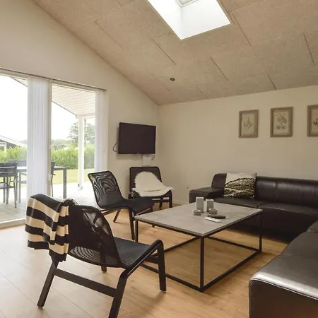 Four-bedroom In Haderslev *